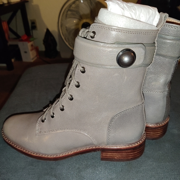 Parting is such sweet... Vince Camuto! - Picture 2 of 6